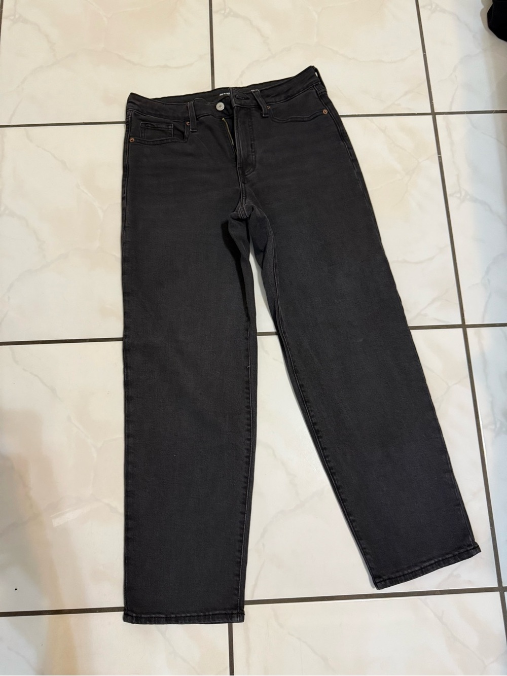 Old Navy Women’s Charcoal Straight Jeans